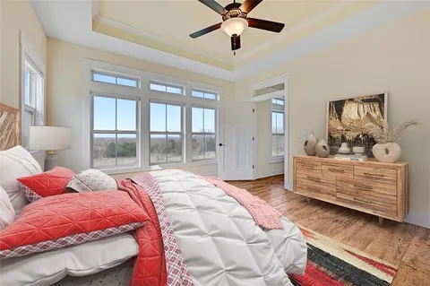 $945,000 | 30424 West 271st Street, Paola, KS 66071