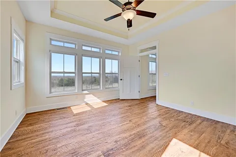 $945,000 | 30424 West 271st Street, Paola, KS 66071