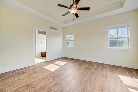 $945,000 | 30424 West 271st Street, Paola, KS 66071