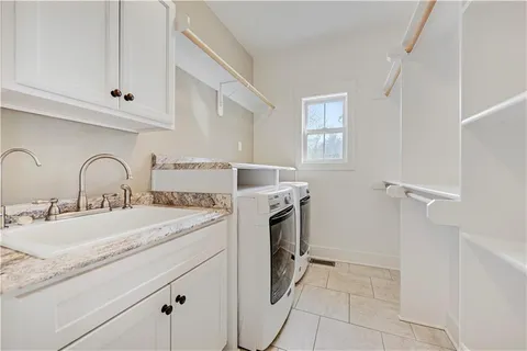 $965,000 | 30424 West 271st Street, Paola, KS 66071