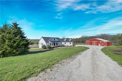 $965,000 | 30424 West 271st Street, Paola, KS 66071