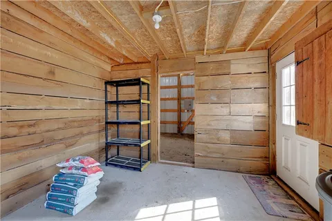 $945,000 | 30424 West 271st Street, Paola, KS 66071