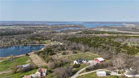 $965,000 | 30424 West 271st Street, Paola, KS 66071