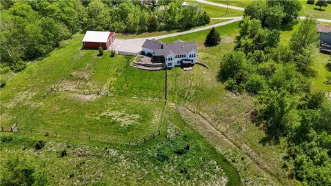 $945,000 | 30424 West 271st Street, Paola, KS 66071
