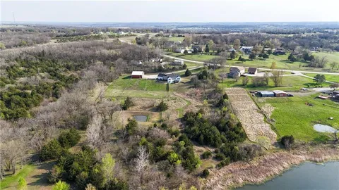 $965,000 | 30424 West 271st Street, Paola, KS 66071