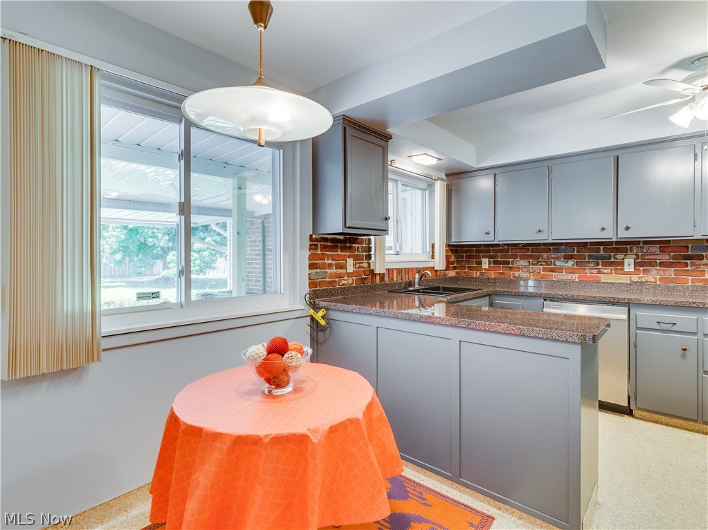 488 Harris Road Cleveland, OH 44143 - Photo 15 of 27 Gallery Image 15