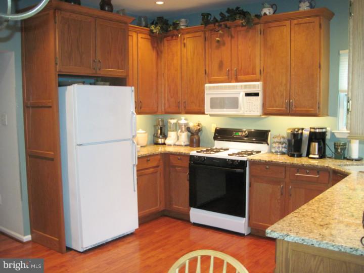 2028 Kepler Road Pottstown, PA 19464 - Photo 10 of 25 Kitchen