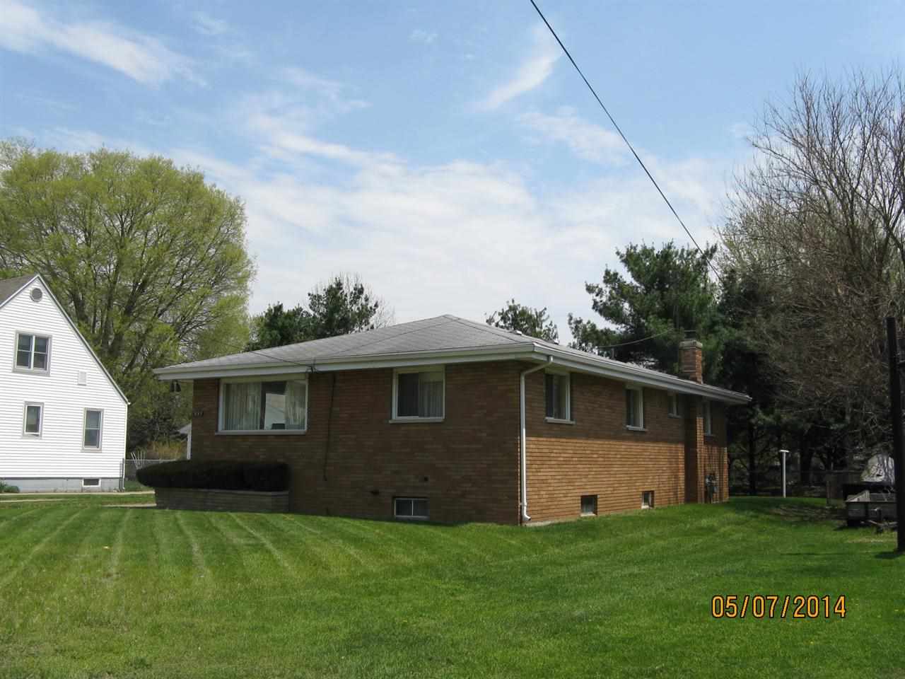 208 Oakside Road Mishawaka, IN 46544 - Photo 3 of 21 Gallery Image 3