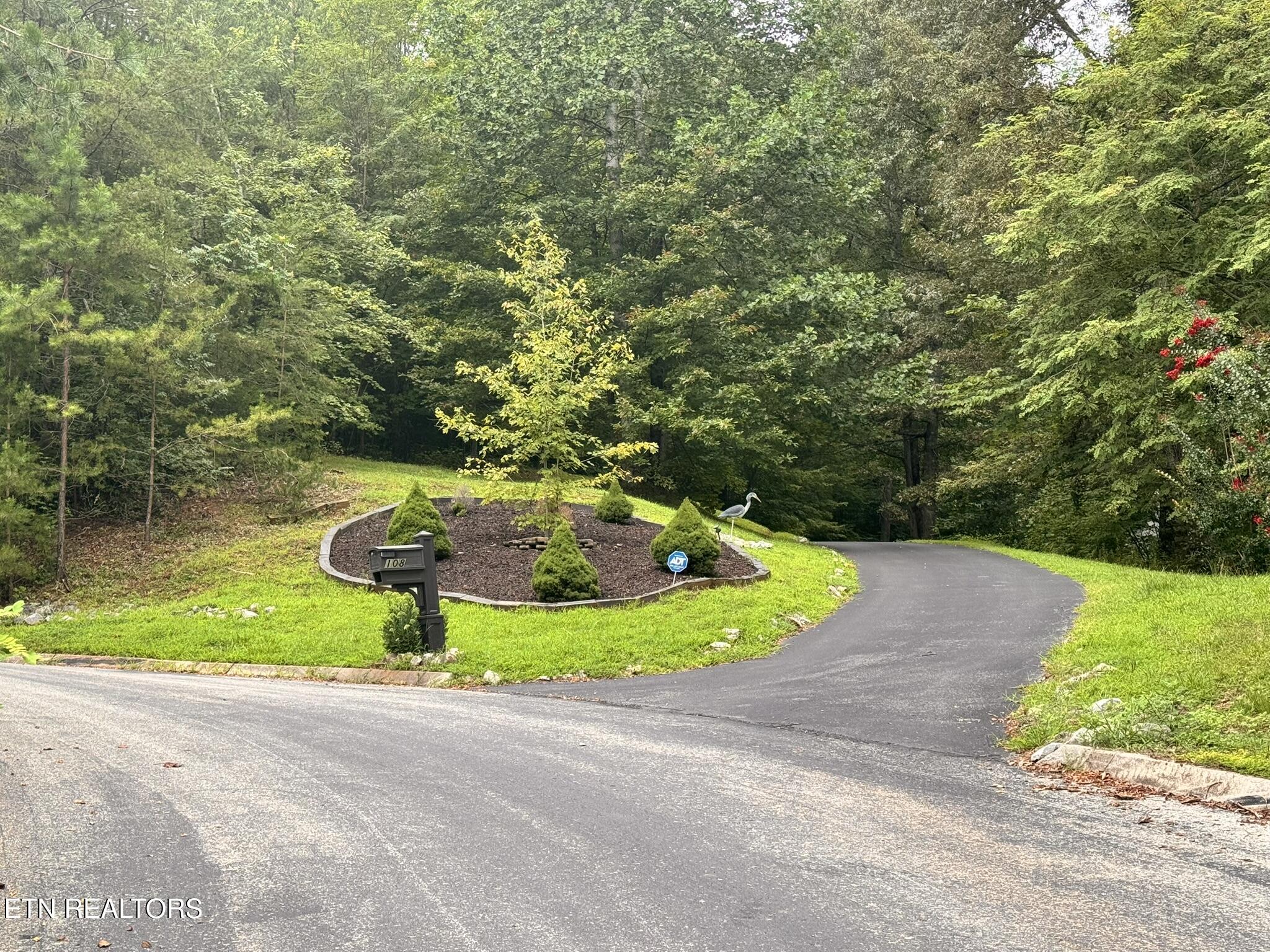 108 Springwater Run Madisonville, TN 37354 - Photo 3 of 49 IMG_8719