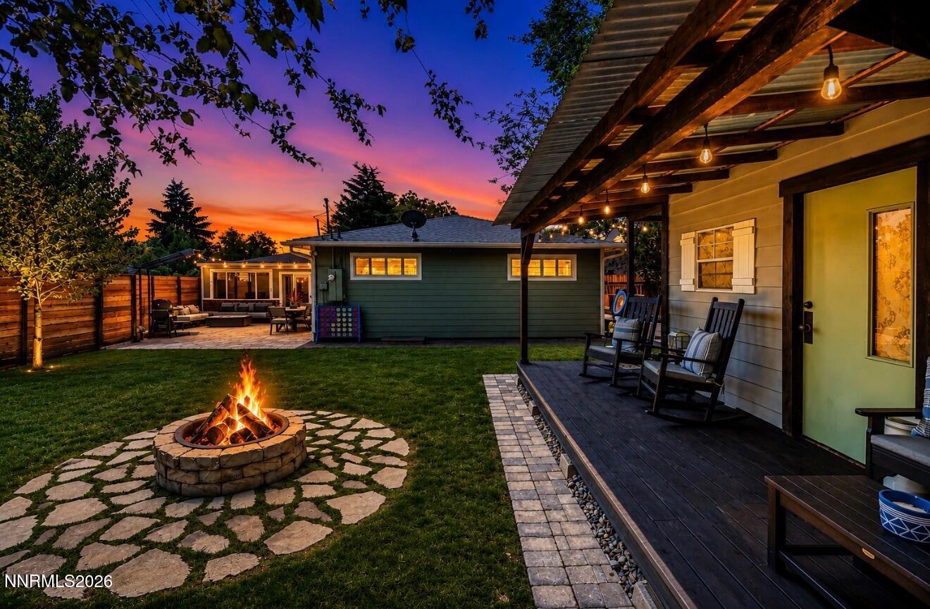 275 Hillcrest Drive Reno, NV 89509 - Photo 41 of 68 275 Hillcrest-Backyard lite 2