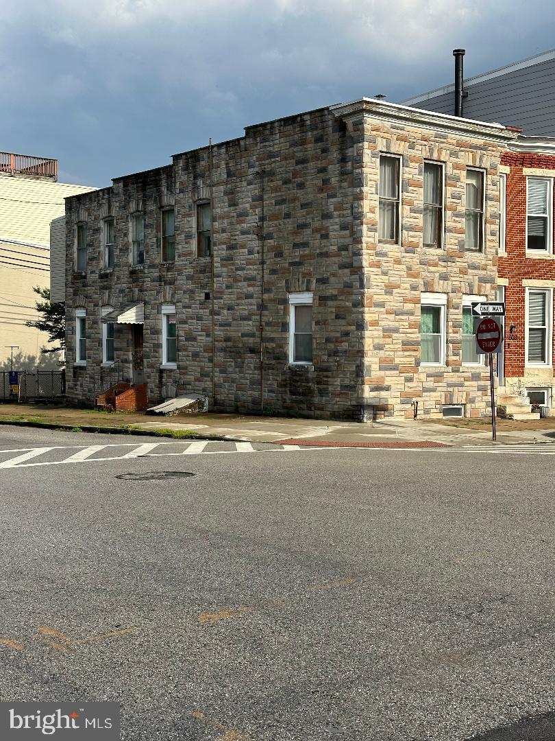 1601 Covington Street Baltimore, MD 21230 - Photo 3 of 4