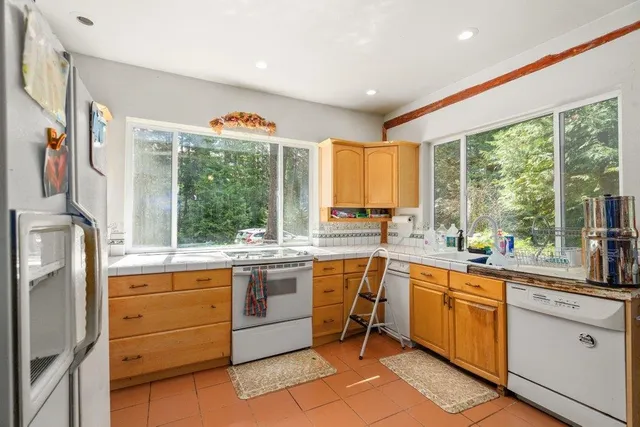 $575,000 | 652 Penny Lane, Usk, WA 99180