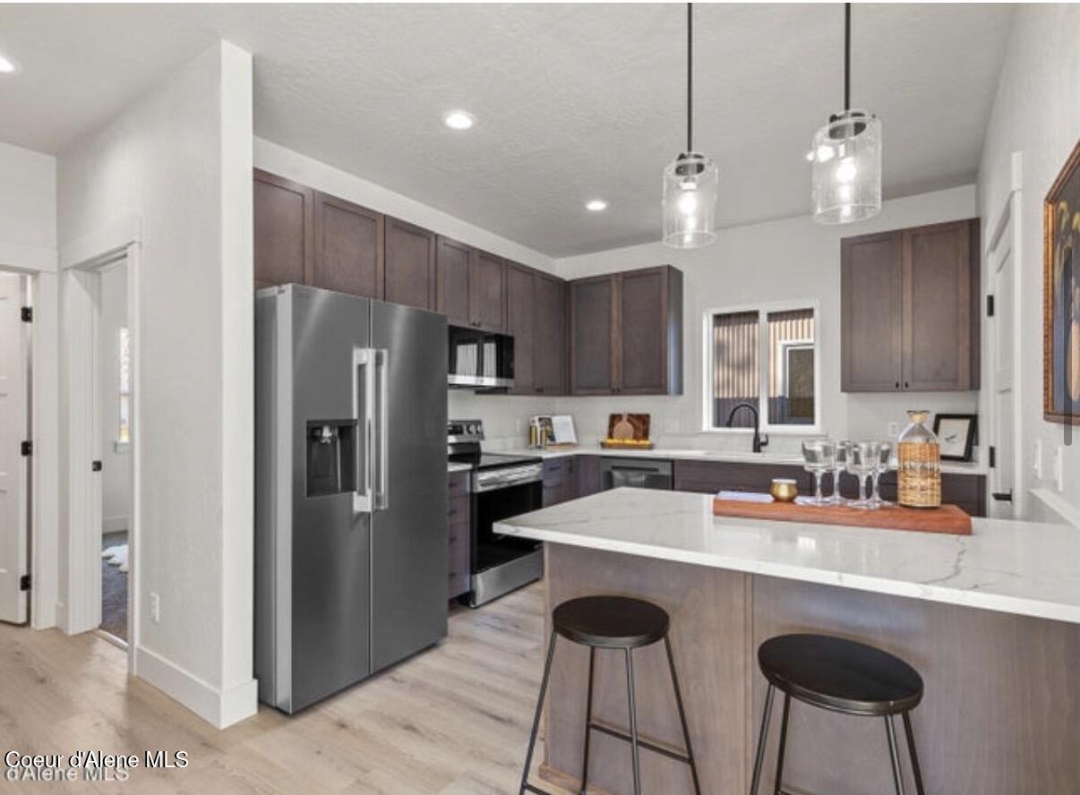 99 Big Burl Road Sagle, ID 83860 - Photo 8 of 21 Stock Photo