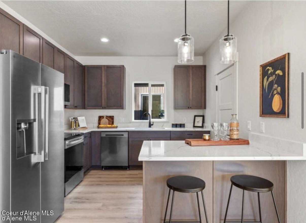 99 Big Burl Road Sagle, ID 83860 - Photo 9 of 21 Stock Photo