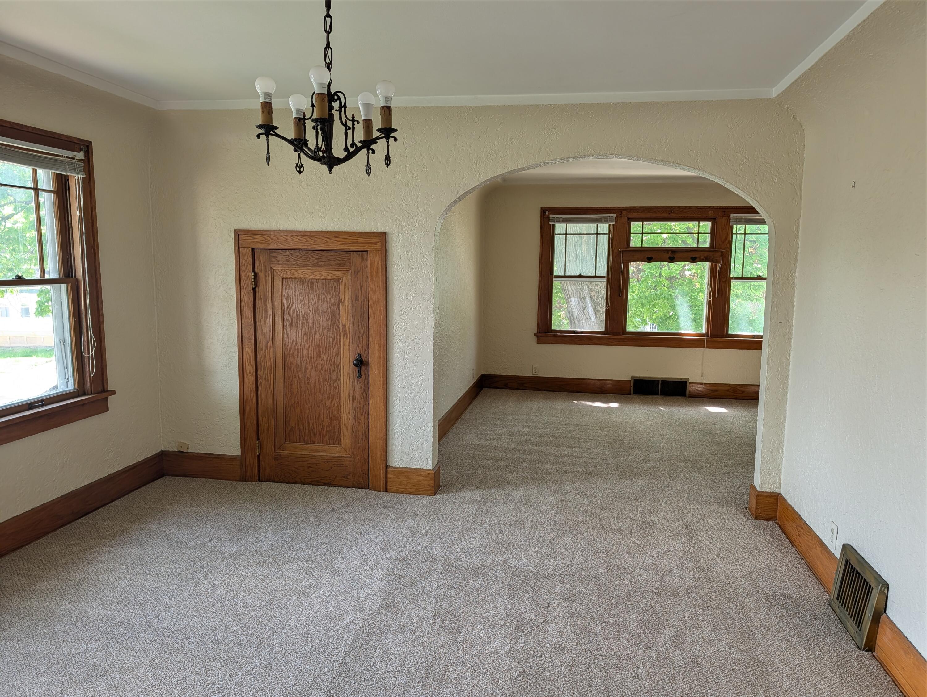 431 West Boulevard, Unit UPPR Racine, WI 53405 - Photo 6 of 12 Dining to Front Room