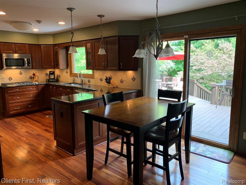 31231 Country Ridge Circle Farmington Hills, MI 48331 - Photo 29 of 73