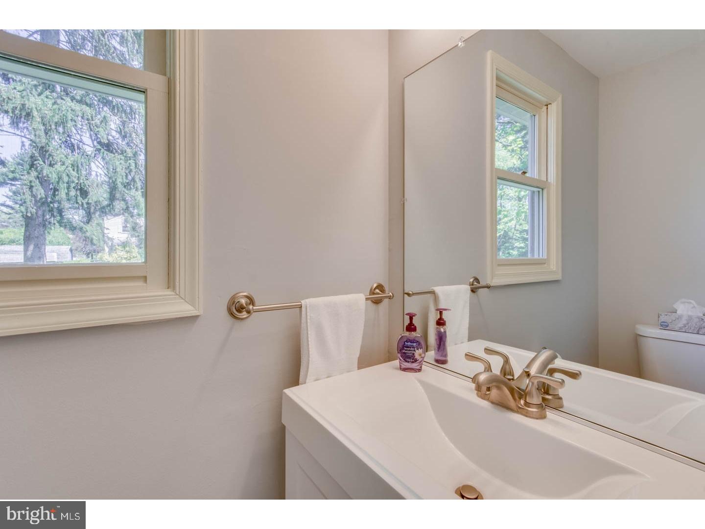 403 Franklin Road Glassboro, NJ 08028 - Photo 4 of 7