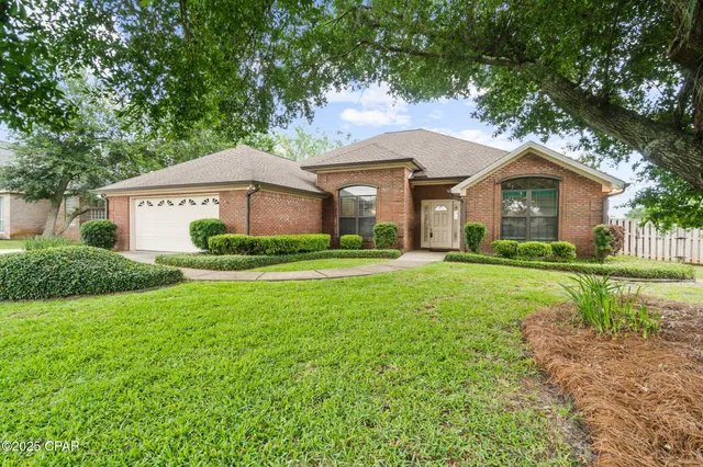 $749,000 | 106 Queens Circle, Panama City, FL 32405