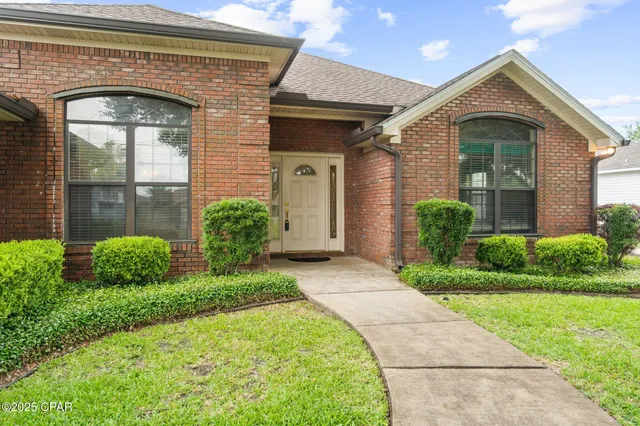 $749,000 | 106 Queens Circle, Panama City, FL 32405