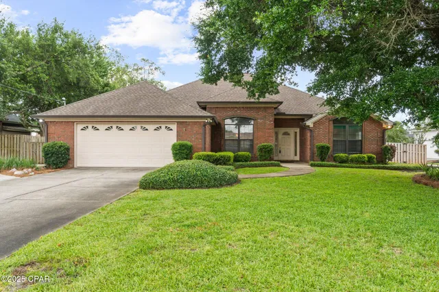 $749,000 | 106 Queens Circle, Panama City, FL 32405