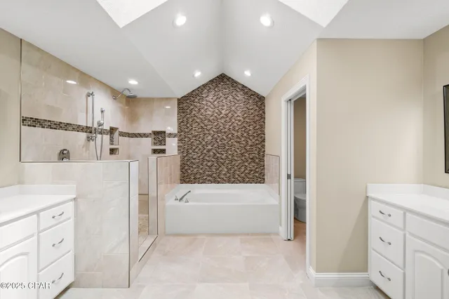 $749,000 | 106 Queens Circle, Panama City, FL 32405