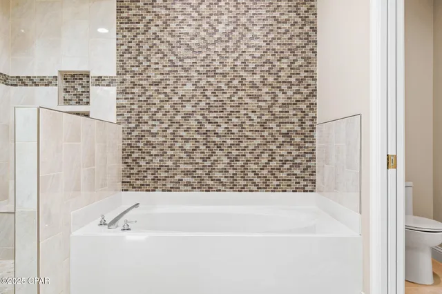 $749,000 | 106 Queens Circle, Panama City, FL 32405