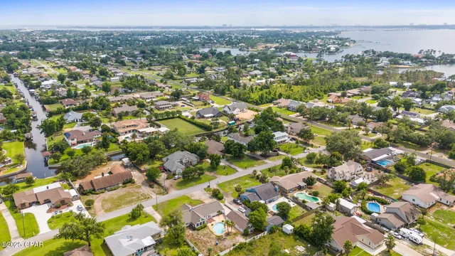 $749,000 | 106 Queens Circle, Panama City, FL 32405