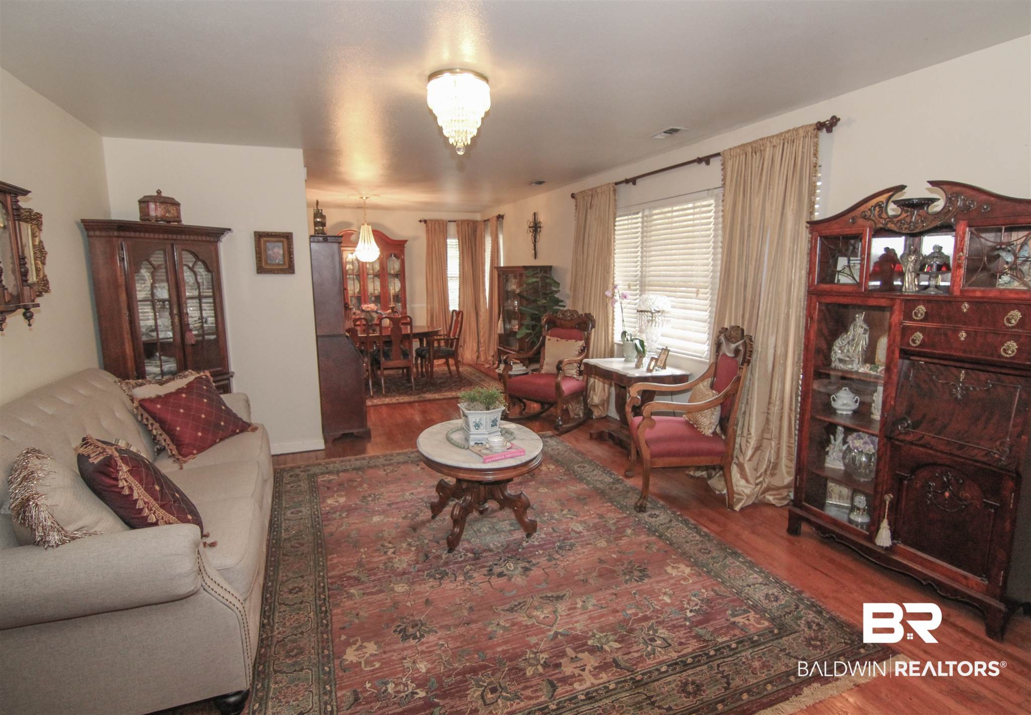 315 Gaines Avenue Mobile, AL 36609 - Photo 3 of 30 Formal Living Room