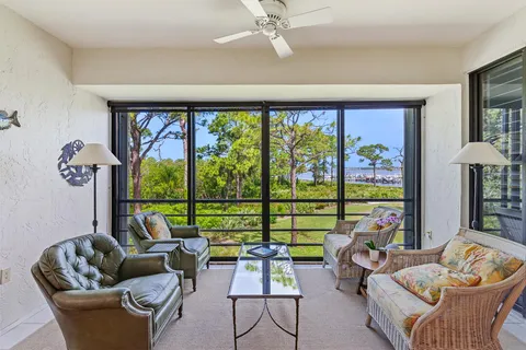 $360,000 | 2516 Northwest Seagrass Drive, Unit 8B, Palm City, FL 34990