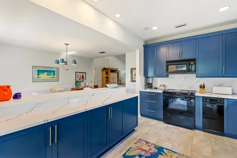 $360,000 | 2516 Northwest Seagrass Drive, Unit 8B, Palm City, FL 34990