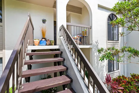 $360,000 | 2516 Northwest Seagrass Drive, Unit 8B, Palm City, FL 34990