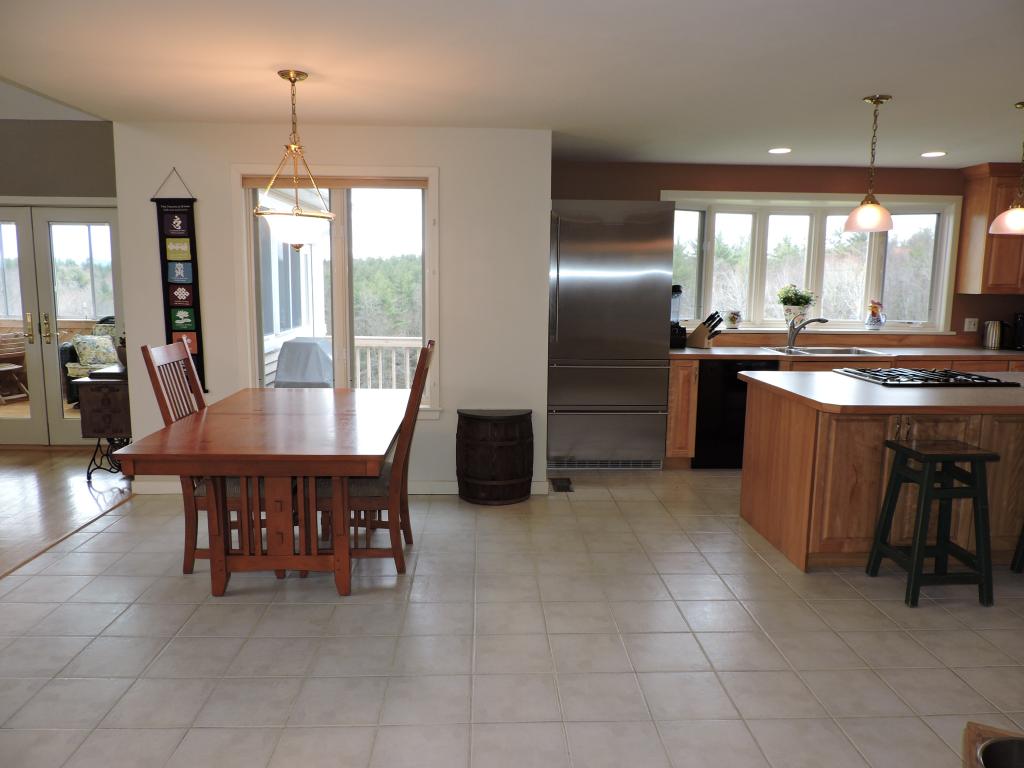 126 Barton Road Epsom, NH 03234 - Photo 7 of 24