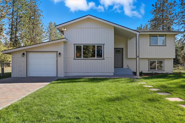 $520,000 | 16406 North Tamarac Lane, Nine Mile Falls, WA 99026