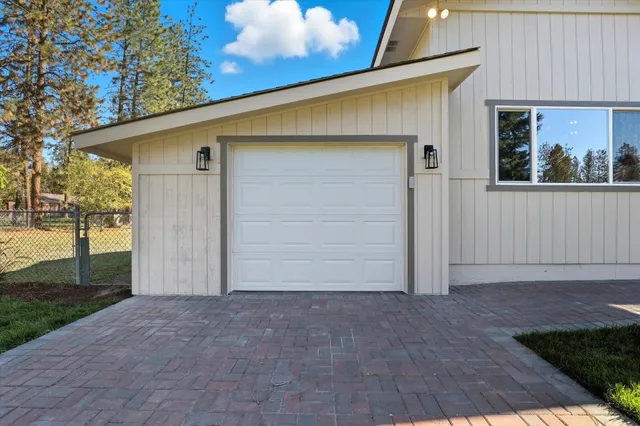 $520,000 | 16406 North Tamarac Lane, Nine Mile Falls, WA 99026