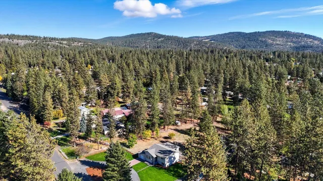 $520,000 | 16406 North Tamarac Lane, Nine Mile Falls, WA 99026