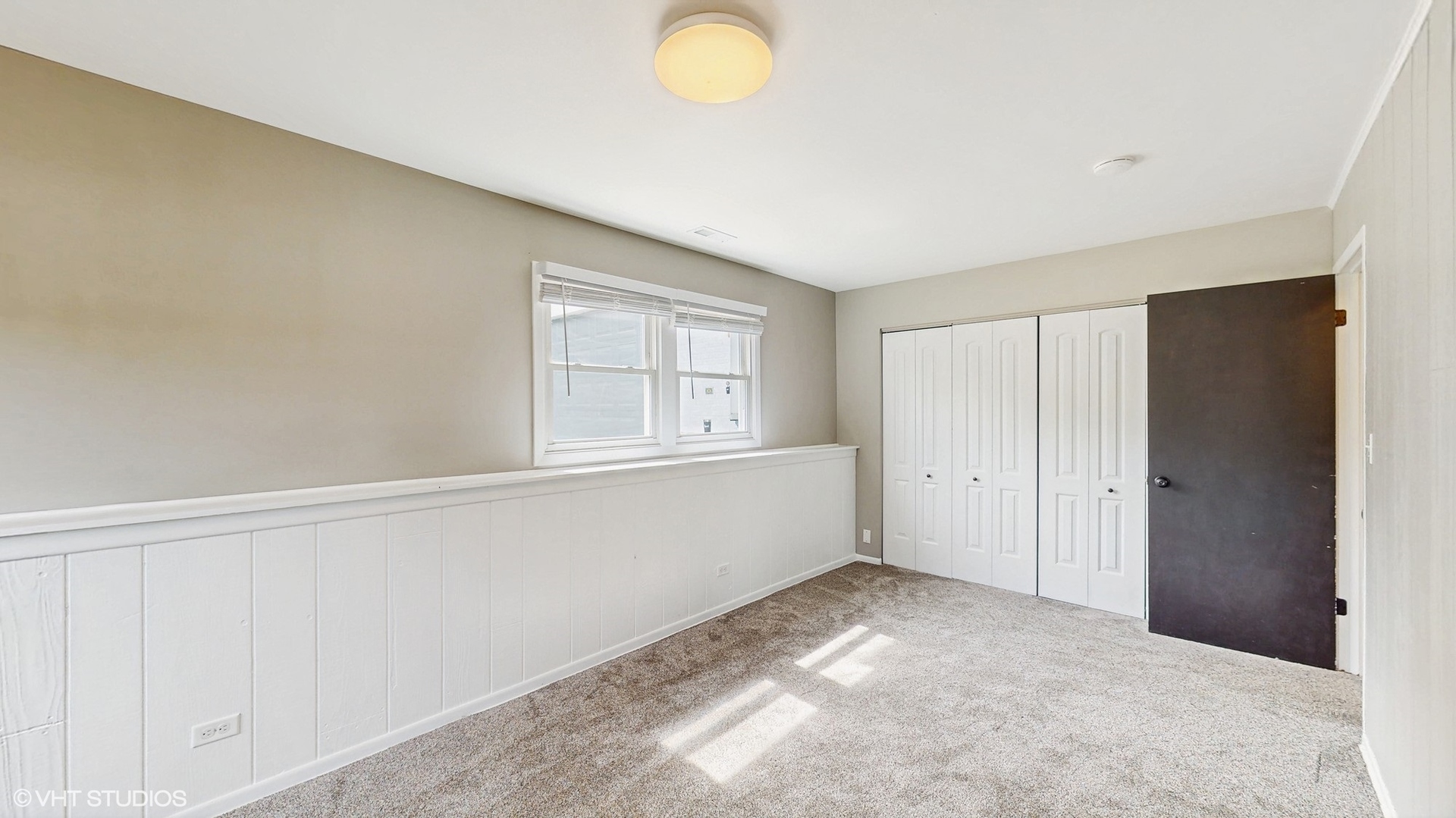 2525 Ridge Road Aurora, IL 60504 - Photo 25 of 36 a view of an empty room with a window
