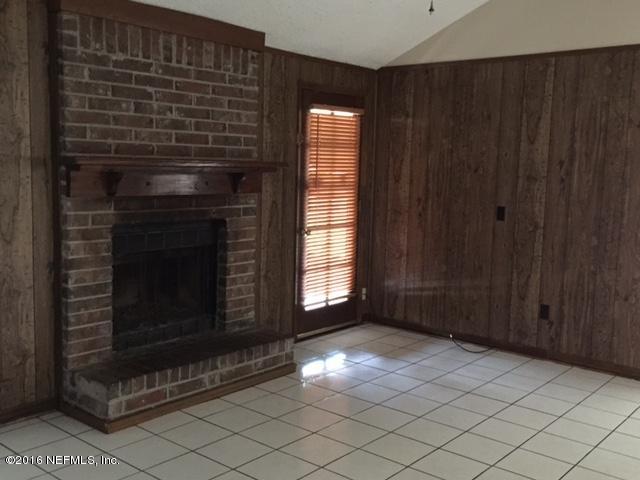 8004 Springtree Road Jacksonville, FL 32210 - Photo 4 of 14 IMG_2305