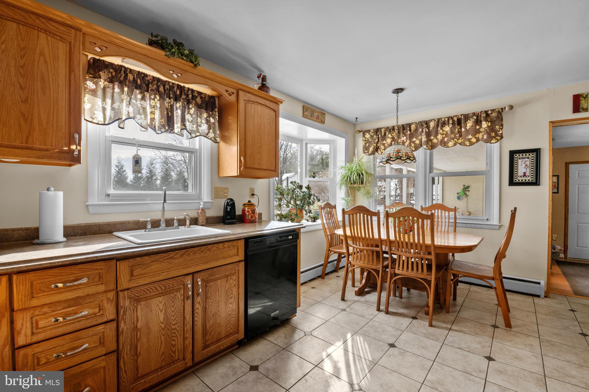 1302 Eagle Road West Chester, PA 19382 - Photo 23 of 57 Eat-in Kitchen