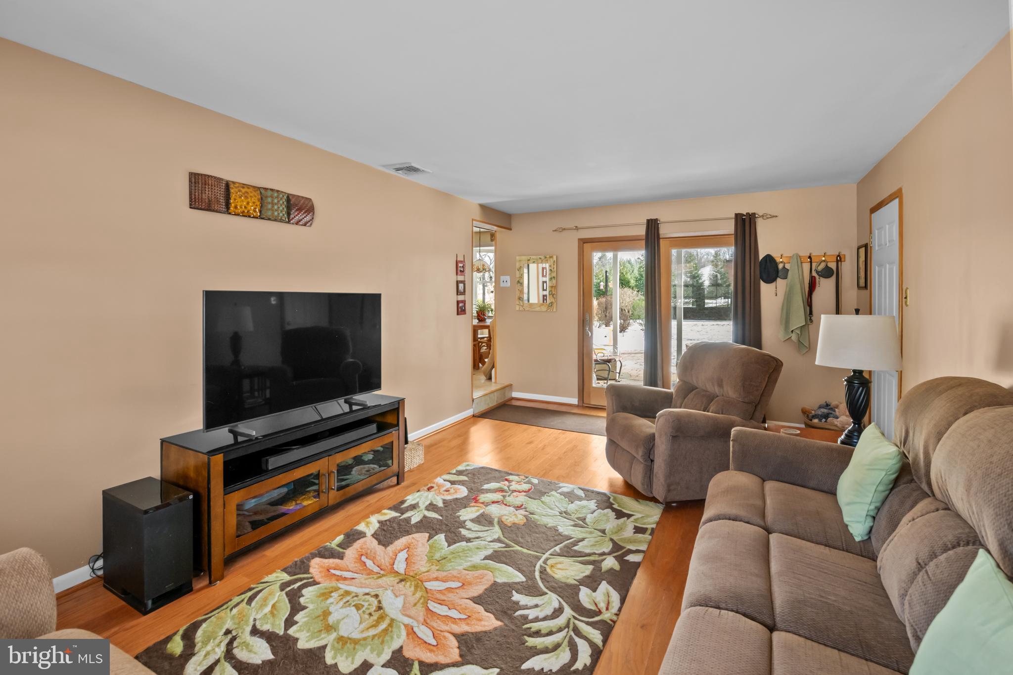 1302 Eagle Road West Chester, PA 19382 - Photo 31 of 57 Extend the Party