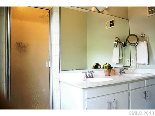 6632 Newhall Road Charlotte, NC 28270 - Photo 9 of 16 Gallery Image 9