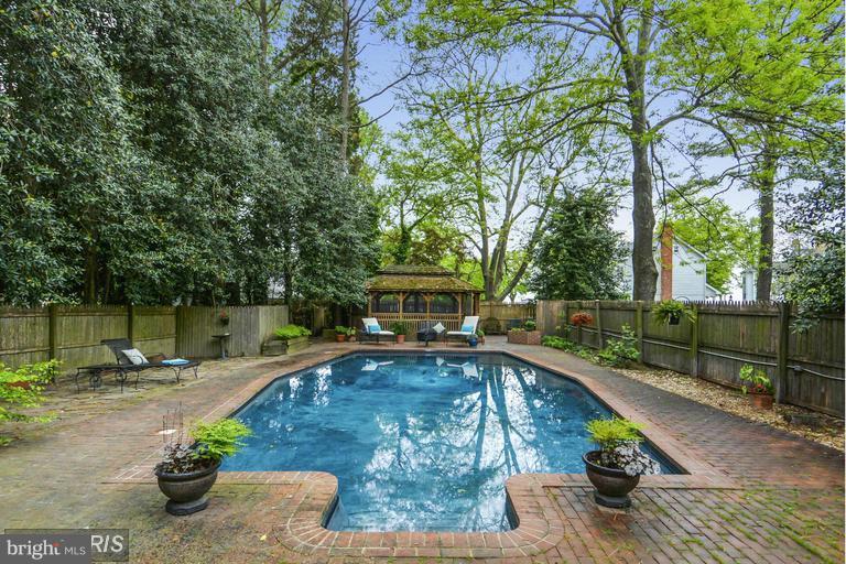 15 Hatsawap Road Cambridge, MD 21613 - Photo 1 of 29 Pool And Gazebo