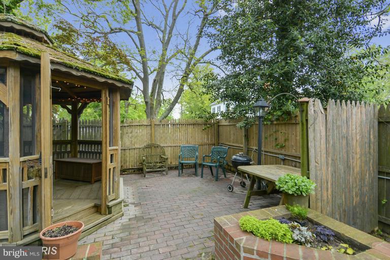 15 Hatsawap Road Cambridge, MD 21613 - Photo 23 of 29 Pool Area