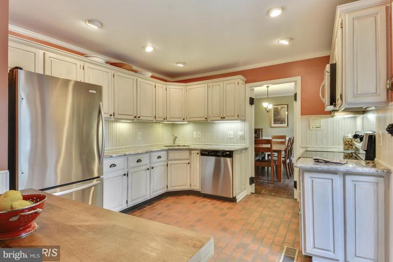 15 Hatsawap Road Cambridge, MD 21613 - Photo 9 of 29 Granite Tops