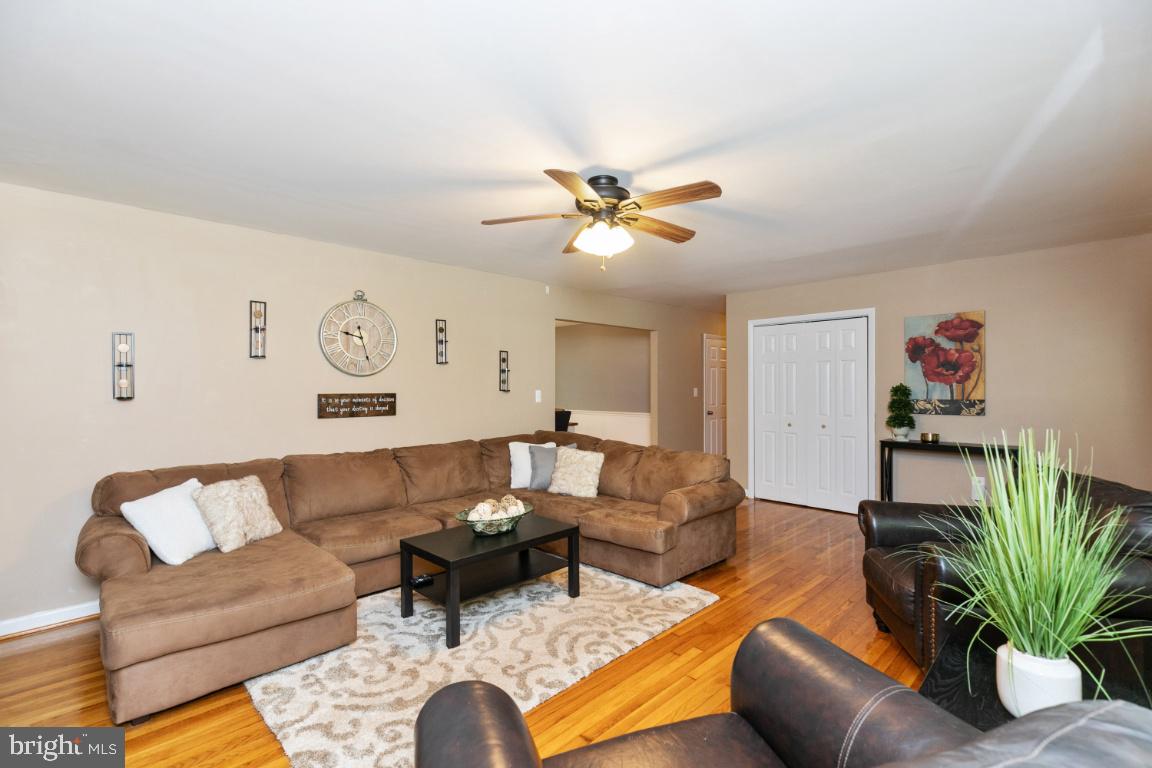 7014 Harvey Road Manassas, VA 20112 - Photo 6 of 35 Gallery Image 6