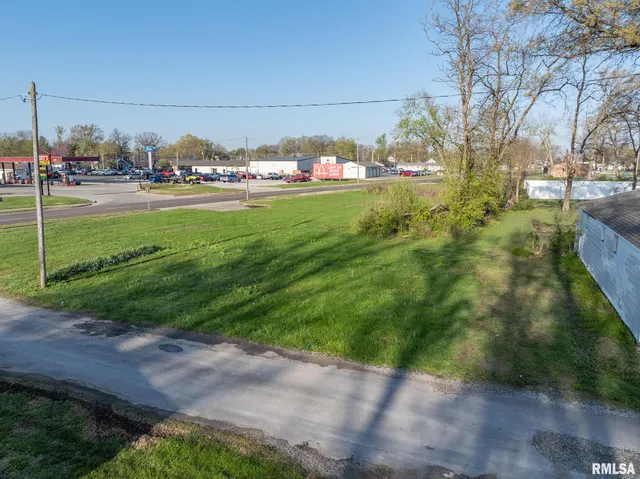 $31,000 | 242 Watson Lane, Centralia, IL 62801