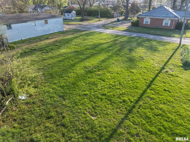 $31,000 | 242 Watson Lane, Centralia, IL 62801