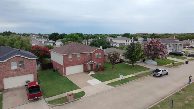 $2,500 | 812 Ericville Drive, Arlington, TX 76001