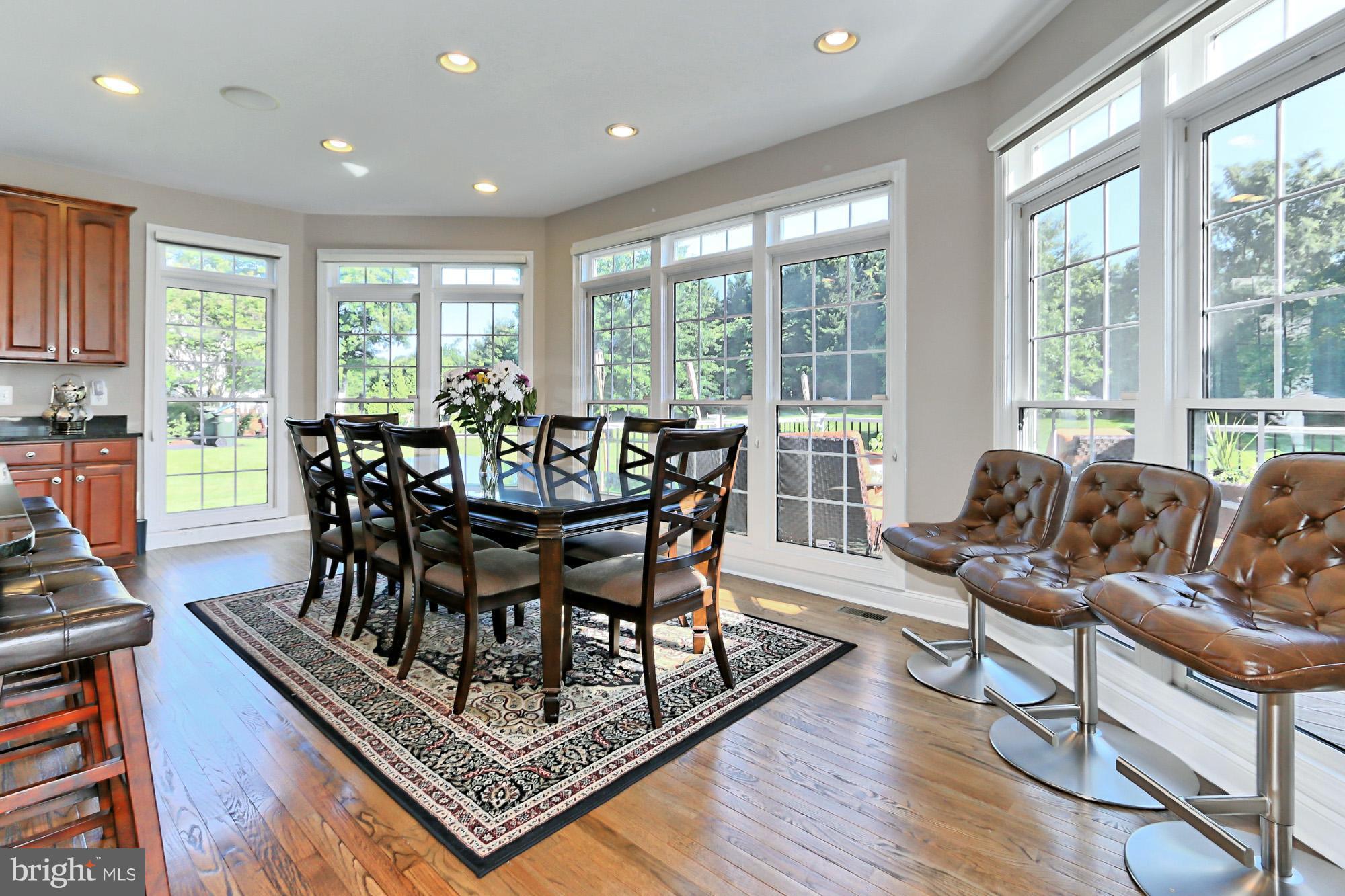 10496 Dunn Meadow Road Vienna, VA 22182 - Photo 14 of 29 Kitchen