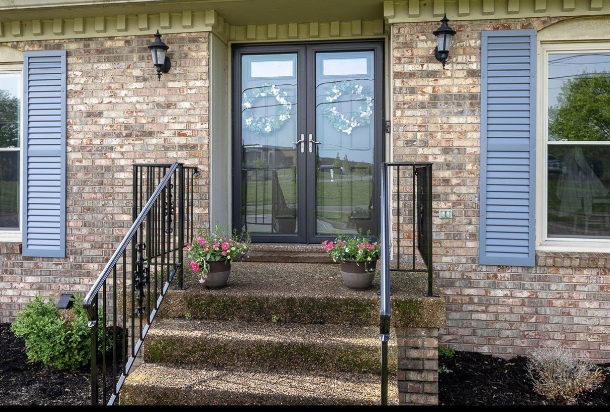 705 Baugh Road Nashville, TN 37221 - Photo 3 of 31