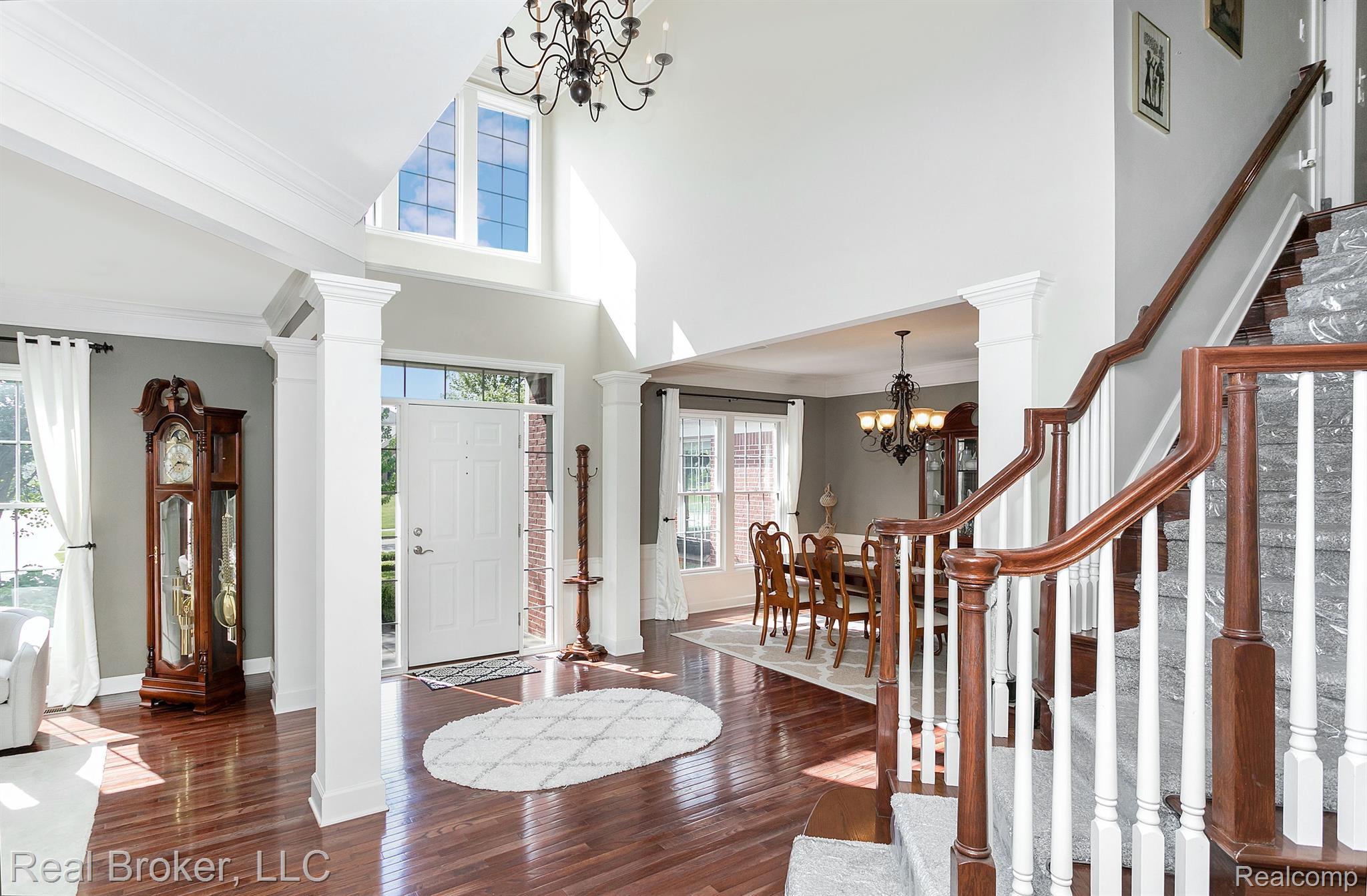 2318 Andover Boulevard Rochester, MI 48306 - Photo 6 of 74 Gallery Image 6